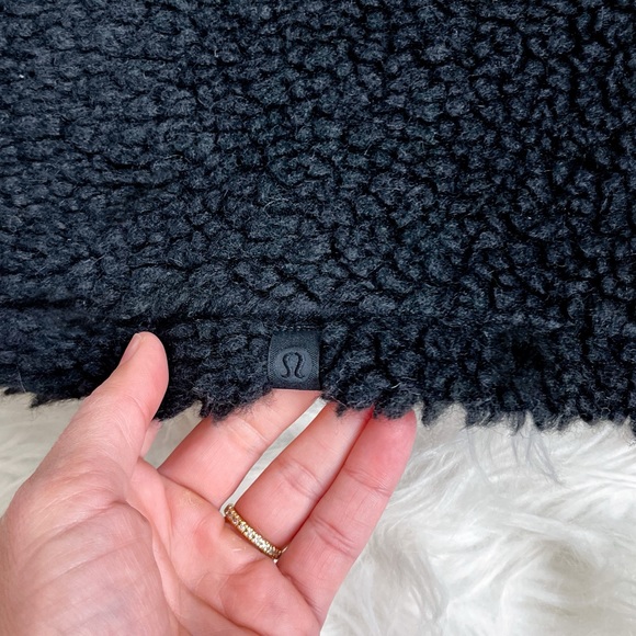 NWT Lululemon Wool Whenever Crew in Black Size 4 - Picture 9 of 10